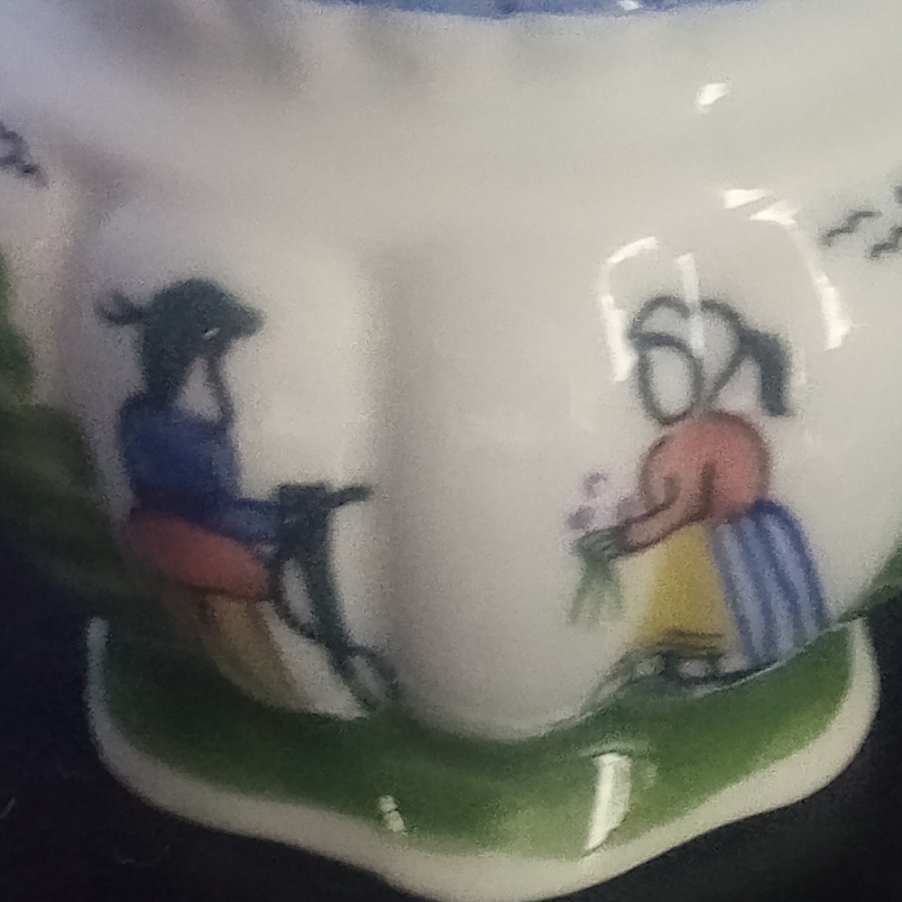 Antique Negatha Peterson Blue Ridge Miniature Tea set - Picture 3 of 3